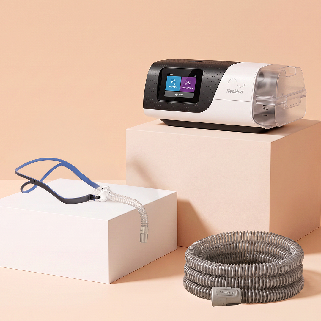 AirSense 11 with P10 Nasal Pillow Mask Bundle